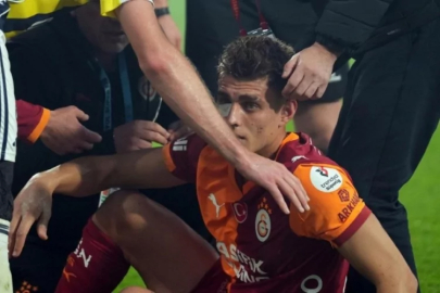 Derbide sahaya çakmak atan taraftar gözaltında