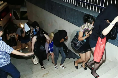 Masada fuhuş pazarlığı! Garsonlar gösterdi, kadınlar gitti