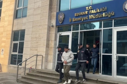 Helenistik döneme ait çok sayıda gümüş sikke ele geçirildi; 2 tutuklama