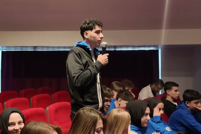 Başkan Taban Gençlere Kulak Veriyor