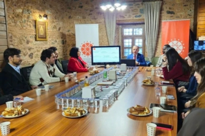 Cumhurbaşkanlığı İletişim Başkanlığı Bursa Bölge Müdürü Gölbaşı, uluslararası öğrencilerle bir araya geldi