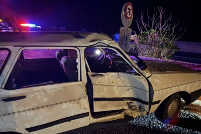 Otomobille çarpışan motosikletin sürücüsü ağır yaralandı