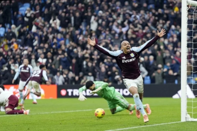 Arsenal, Aston Villa deplasmanında son dakikalarda kaybetti