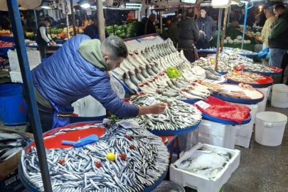 Bursa'da hamsi fiyatı ikiye katlandı! Tezgahta görenler şaşkına döndü...