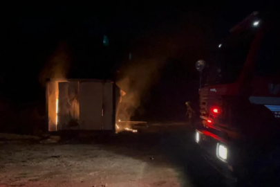 Bursa'da konteyner yangını! Geriye küller kaldı...