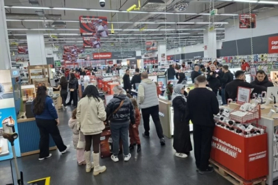 Bursa'da teknoloji marketleri yoğun