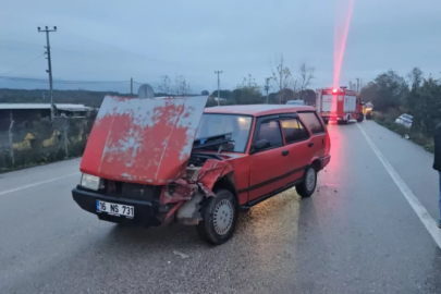 Bursa yolunda korkutan kaza! Aileler ölümden döndü...