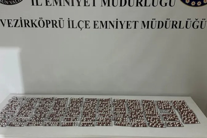 Samsun'da bir araçta bin 308 adet uyuşturucu hap ele geçirildi