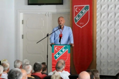 Karşıyaka Eski Başkanı Azat Yeşil'den istifa çağrısı