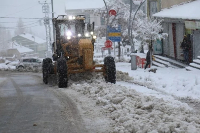 Kış doğuda kendini gösterdi: 62 yol ulaşıma kapandı