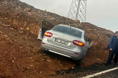 Siirt'te otomobil devrildi: 4 yaralı