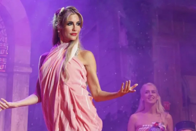 Çağla Şıkel'in platonik aşkı! 35 yıl sonra itiraf etti