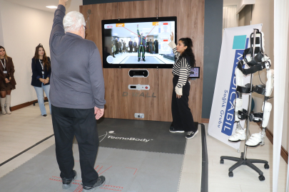 Cyber-Nöro Robotik Yürüme Teknolojisi Tanıtıldı