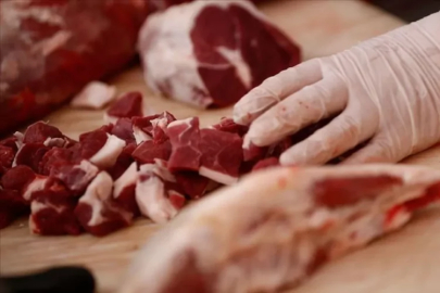 Türkiye kırmızı et mi ithal ediyor? Bakan Yumaklı iddialara son noktayı koydu