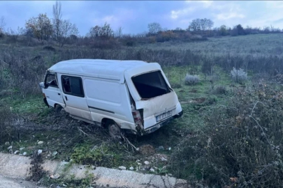 Bursa'da araç yoldan çıktı!