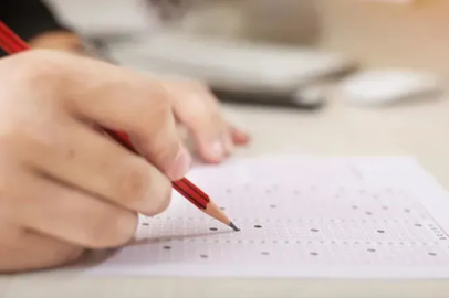 Üniversite adaylarına müjde: Bu ilde ücretsiz YKS sınavı yapılacak