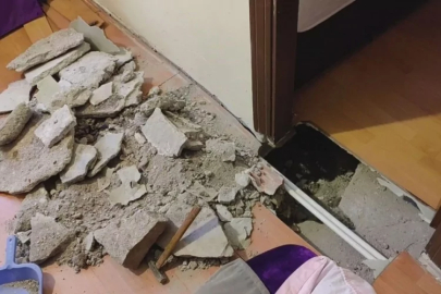 4 katlı binanın zemininde çökme meydana geldi