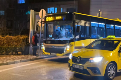 Bursa'da trafikte gerilimli anlar! Halk otobüsünün camını patlattı...