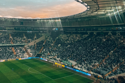 Bursaspor taraftarı hafta içine rağmen...