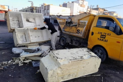 Sokakları mobilya ve hurda atıklardan arındırılıyor