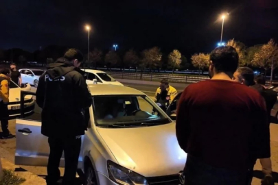 Biri arabada, biri kayalıklarda! 100 metre arayla iki şüpheli ölüm