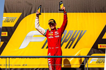 Türkiye'nin Formula pilotu Alp Aksoy, Formula Trophy'de şampiyon