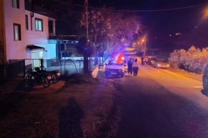 Yolun karşısına geçmek isterken otomobil çarptı: 1 yaralı