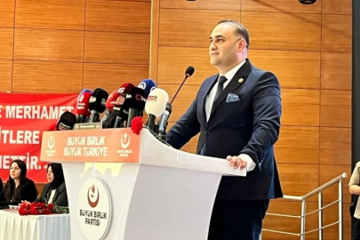 Bursa'da BBP'de istikrar kararı! Oğuz Han güven tazeledi!