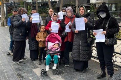 Düzce'de kuyumcudan birikimlerini alamadıklarını iddia eden mağdurlar ev önünde toplandı