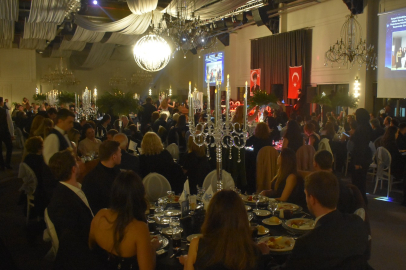 Mimarlar Geleneksel Baloda Buluştu