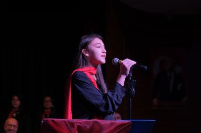 İnegöl Belediyesi Thm Gençlik Korosundan Kulakların Pasını Silen Konser