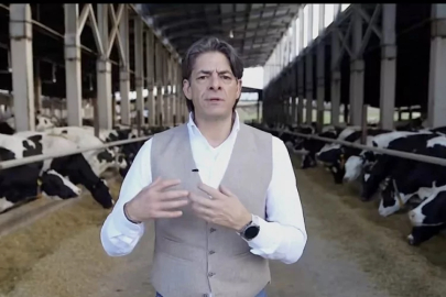 Sencer Solakoğlu, Bursa Damızlık Sığır Yetiştiricileri Birliğinden istifa etti