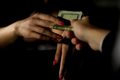 Rekor fuhuş operasyonu! Onlarca kişi tutuklandı...