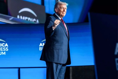 Trump'tan İngiliz yayın kuruluşuna milyar dolarlık dava