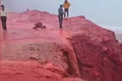 İran'ın Kızıl Plaj'ının yağmurdaki görüntüleri ilgi çekti