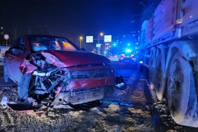 Kontrolsüz makas kazaya yol açtı