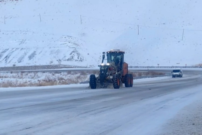 Van-Bahçesaray yolu ulaşıma kapatıldı