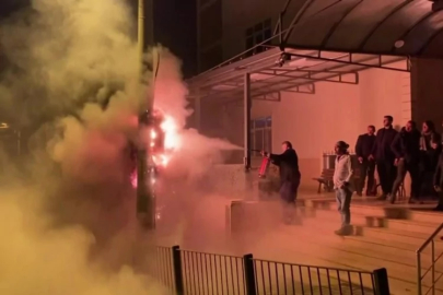 Cemevinde korku dolu anlar: Elektrik panosu patladı