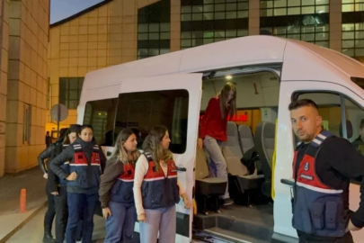 Uyuşturucudan gözaltına alınan ünlüler sağlık kontrolünden geçirildi