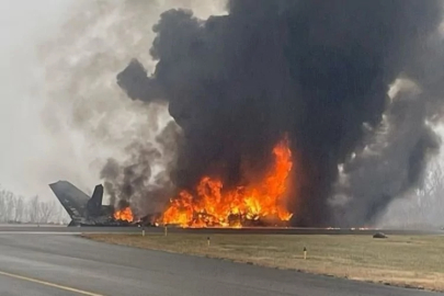 ABD'de havaalanına iniş yapan özel jet piste çakıldı