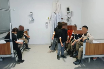 Okulda rahatsızlanan 23 öğrenci hastaneye kaldırıldı