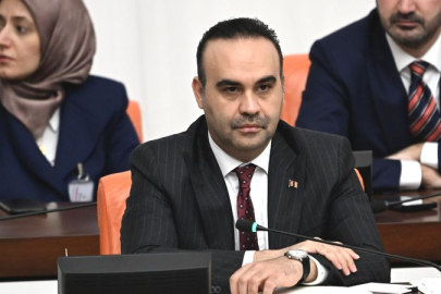 Bakan Kacır: "Bugün ASELSAN'ımız bir AB ve NATO üyesi olan Polonya'ya 410 milyon dolarlık elektronik harp sistemleri ihracatını duyurdu"