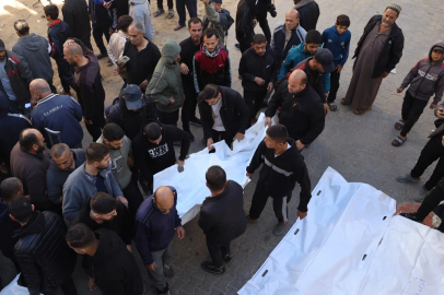 İsrail'in Gazze'ye saldırılarında can kaybı 70 bin 925'e yükseldi