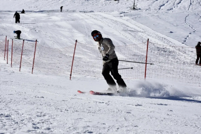 Ordu'daki Çambaşı Kayak Merkezi'nde sezon açıldı