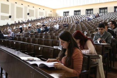 Yüksek öğretimde büyük değişim: Süresi kısalıyor!