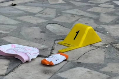 Kan donduran olay! 2 aylık bebeğini camdan attı...