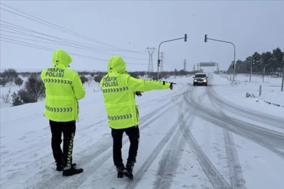 Kilis'te yoğun kar nedeniyle eğitime 1 gün ara verildi