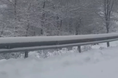 Bursa Orhangazi'nin yüksek rakımlı mahallelerinde yoğun kar yağışı!