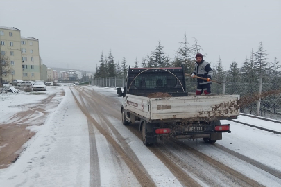İnegöl Belediyesi Karla Mücadelede 24 Saat Sahada