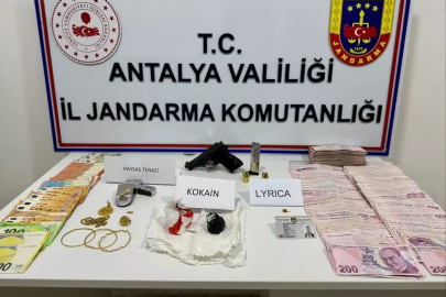 Alanya'da yılbaşı tedbirleri kapsamında uygulama gerçekleştirildi